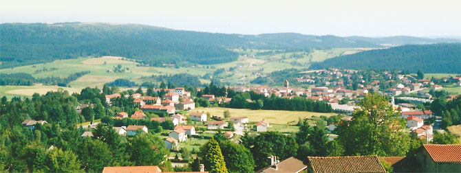 panorama sur le village de St-Genest
