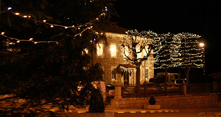 <p><strong>Bonnes fêtes</strong>   de fin d&rsquo;année</p>
