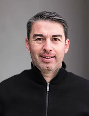 Jonathan Raymond